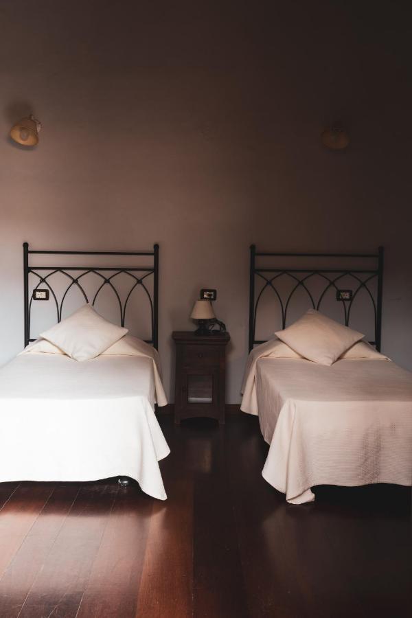 Casa Rural Los Madronos 巴列埃尔莫索 外观 照片